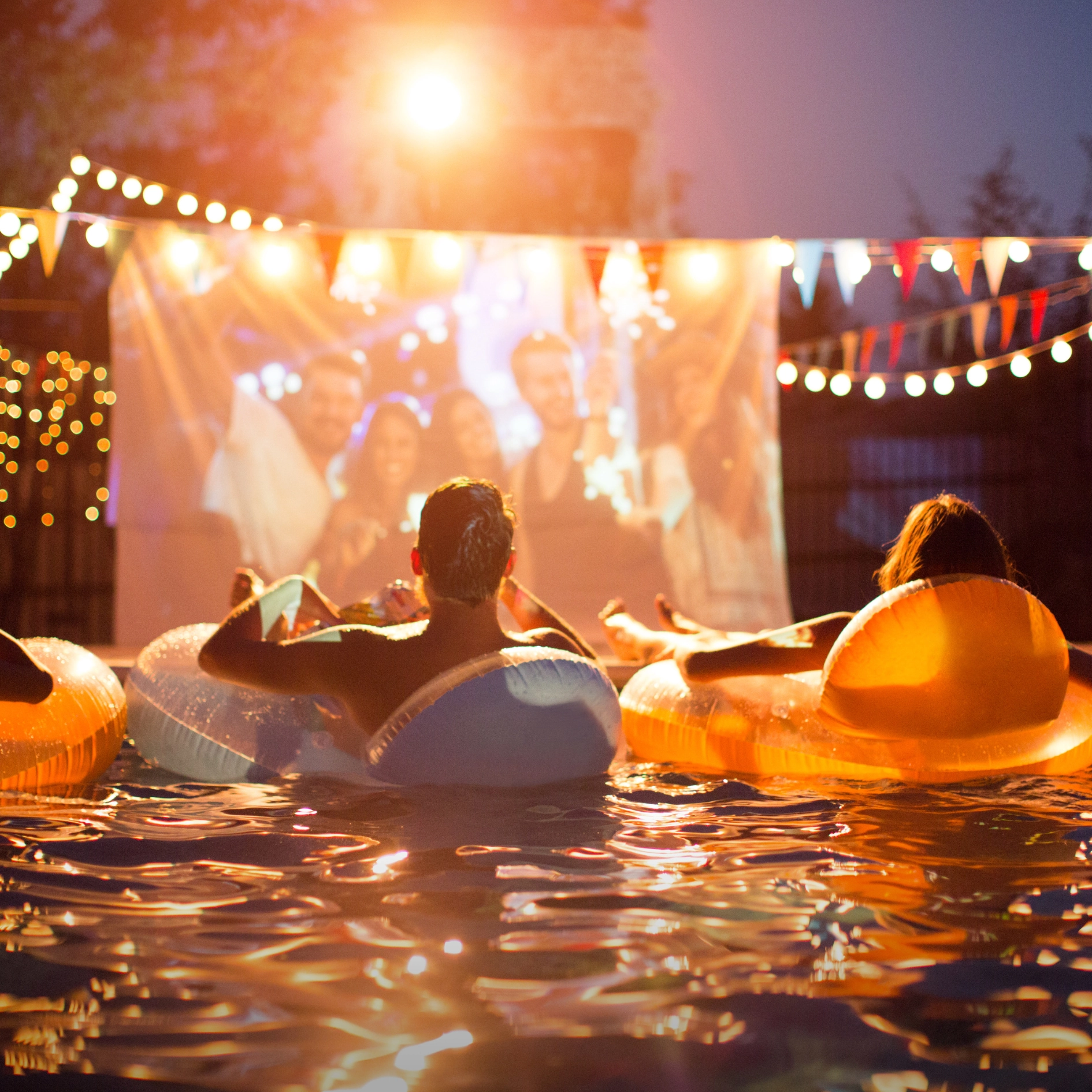 ➔ Die perfekte Poolparty planen – praktische Tipps und Ideen ➔ Die perfekte Poolparty planen – praktische Tipps und Ideen