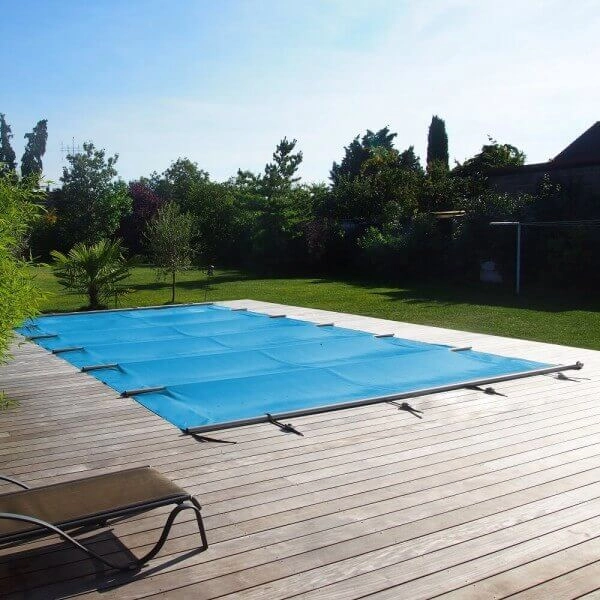 WaluCover-Initial_Azurblau_600x600